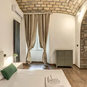  Apartment Spacious Close Vatican Italy